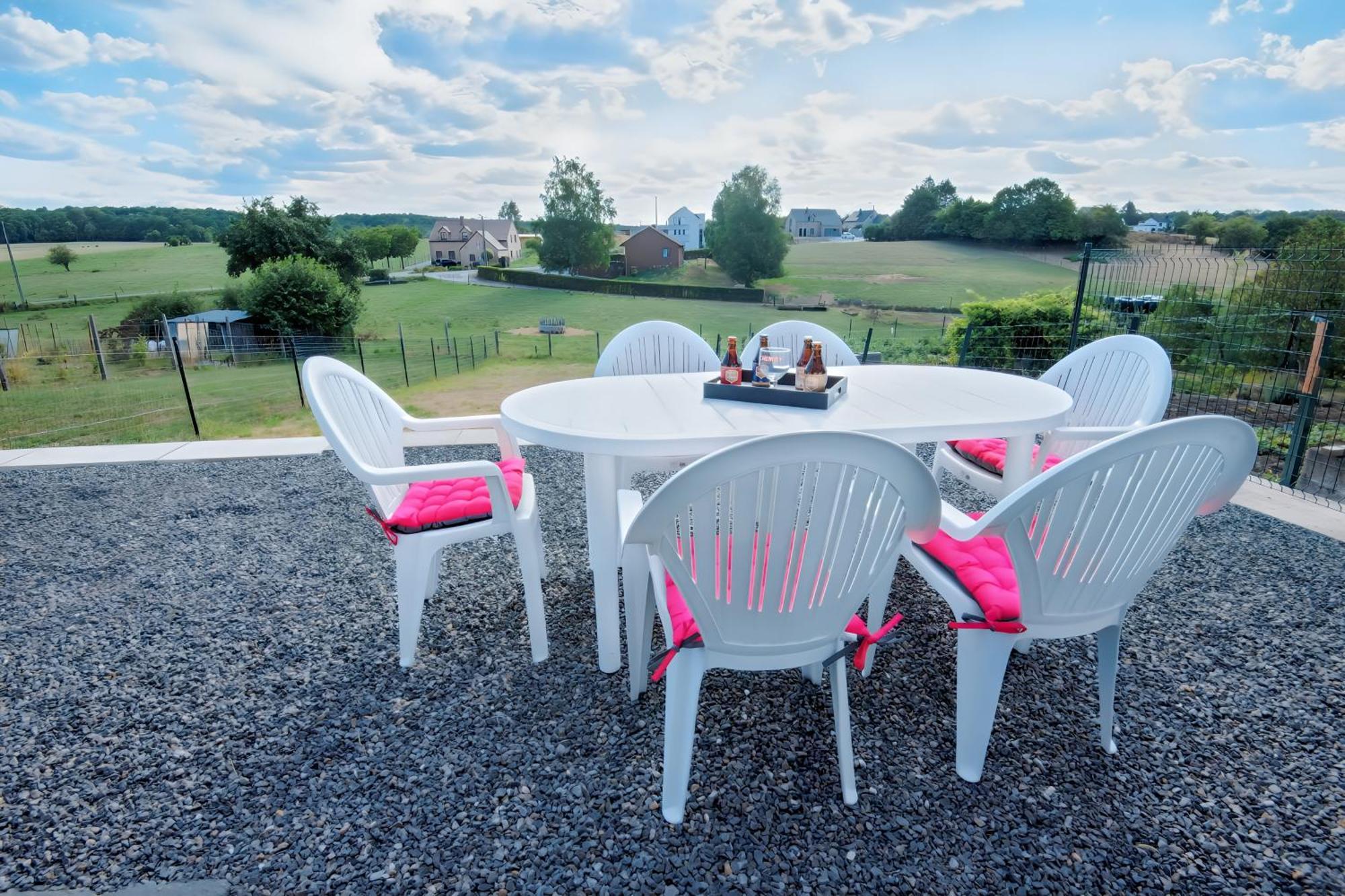 Au Chant Des Roches - Parking - Wifi - Terrasse - Chambres Familiales - Cerfontaine Eksteriør billede