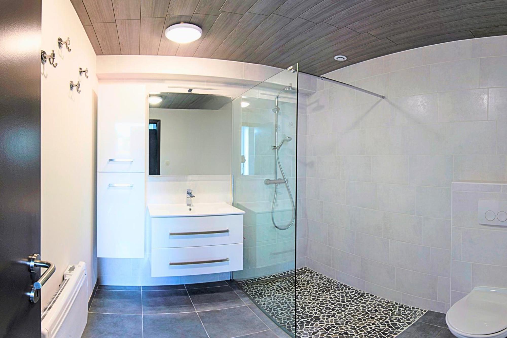 Au Chant Des Roches - Parking - Wifi - Terrasse - Chambres Familiales - Cerfontaine Eksteriør billede