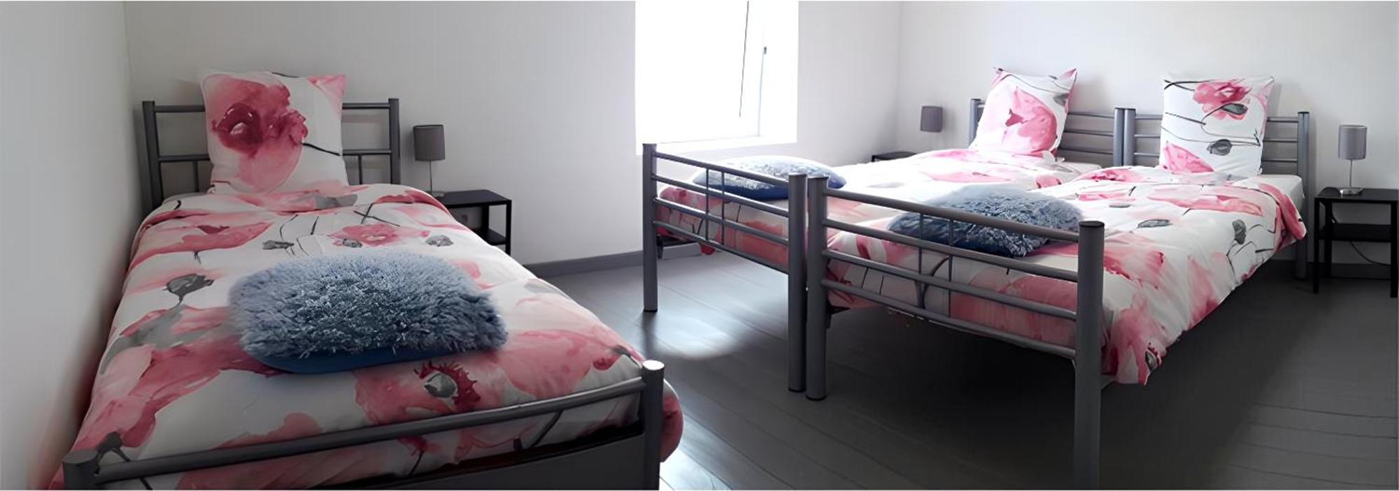 Au Chant Des Roches - Parking - Wifi - Terrasse - Chambres Familiales - Cerfontaine Eksteriør billede