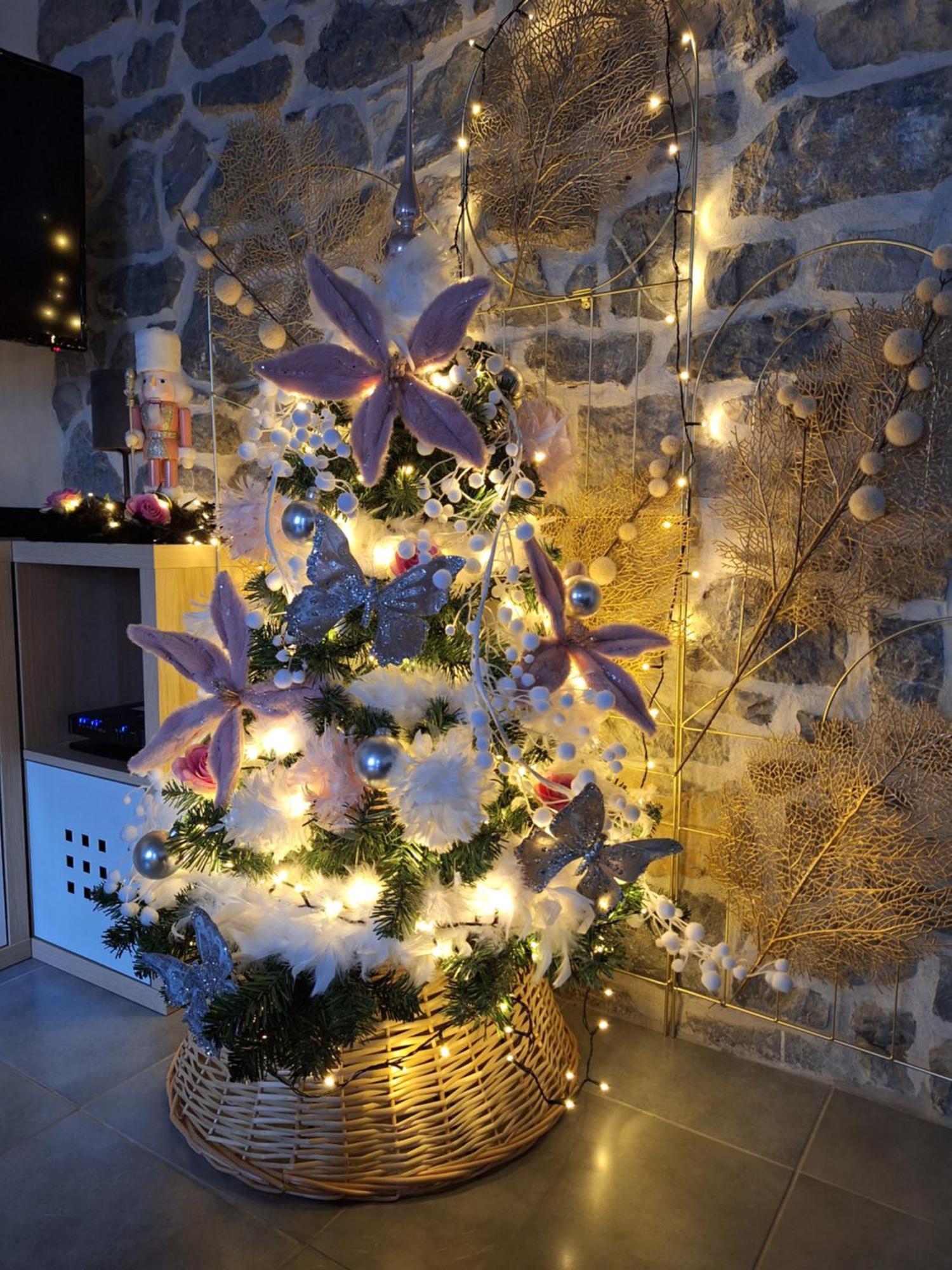 Au Chant Des Roches - Parking - Wifi - Terrasse - Chambres Familiales - Cerfontaine Eksteriør billede